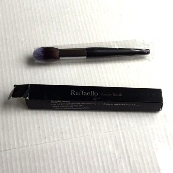 RAFFAELLO Flawless Powder Brush Black Handle Purple Bristles 8 inches - Picture 3 of 9